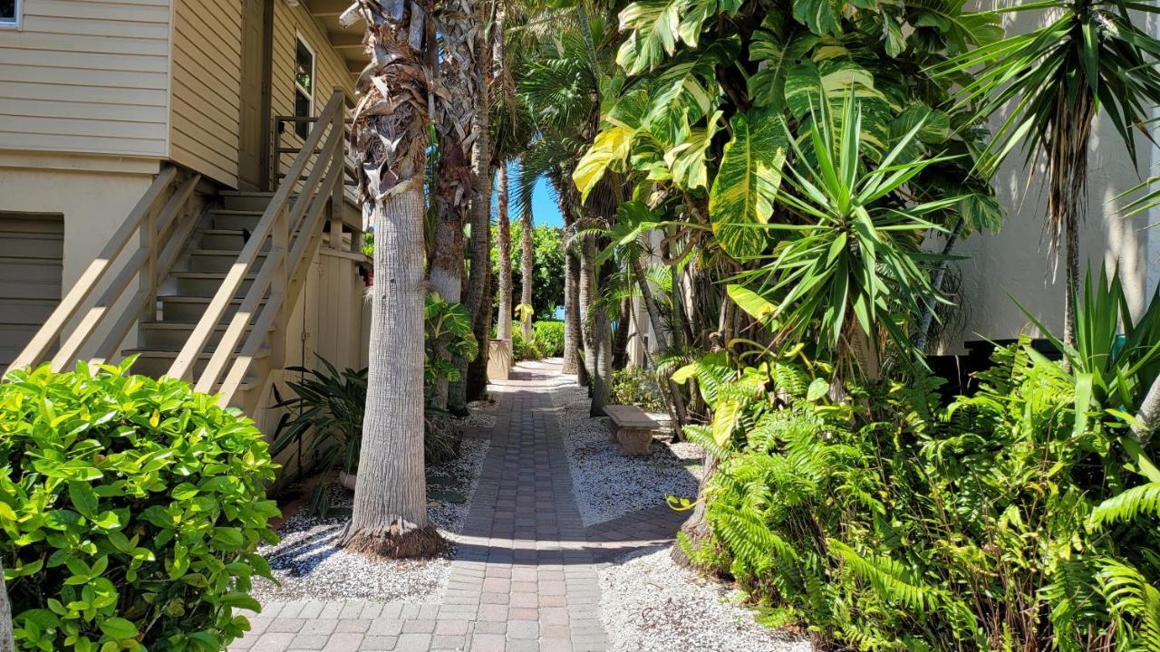 Beach Front Condo Paradise. Ground Floor.Studio. 朗博特岛 外观 照片